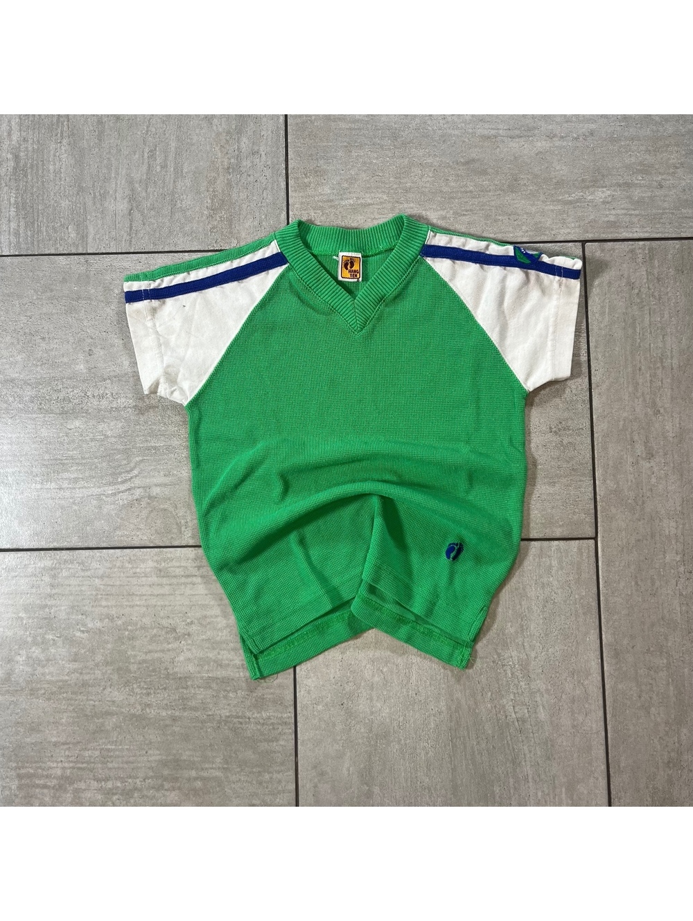 Vintage Hang Ten Green V-Neck Short Sleeve Shirt
